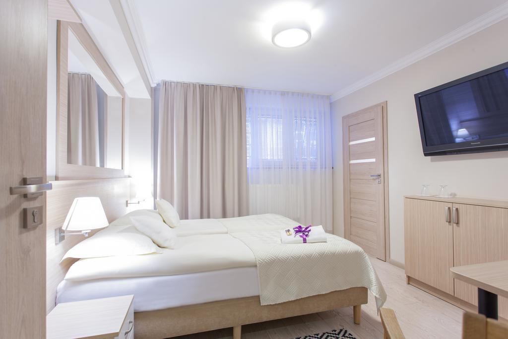 Villa Anna Gdansk - Noclegi Rooms - Free Parking Dış mekan fotoğraf